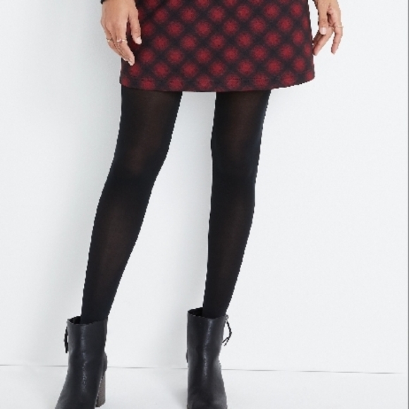 Red A-Line Mini Skirt for Casual Night Out - Picture 2 of 11